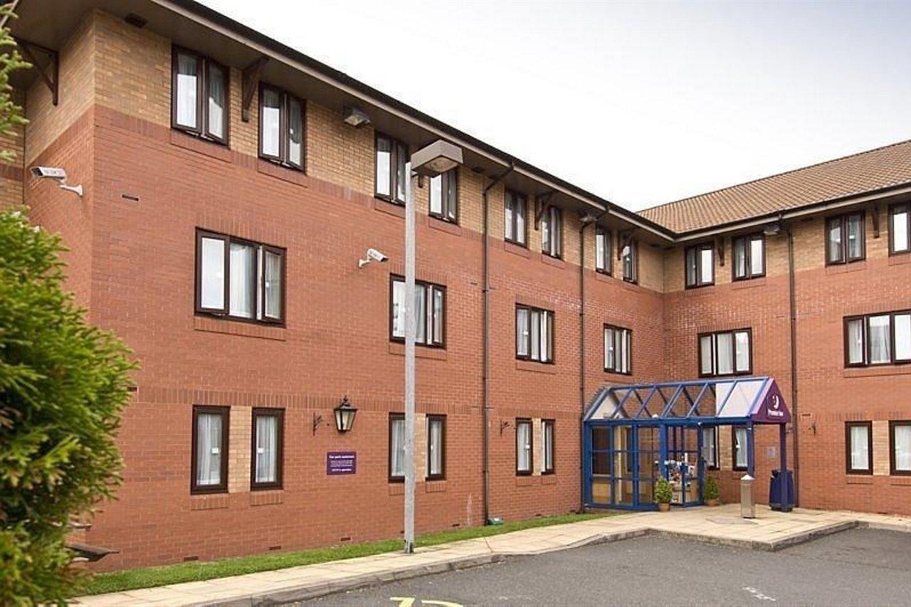 Premier Inn Birmingham City Centre Broad Street Экстерьер фото